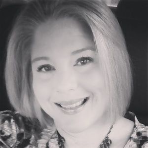 Meet your Posher, Carrie